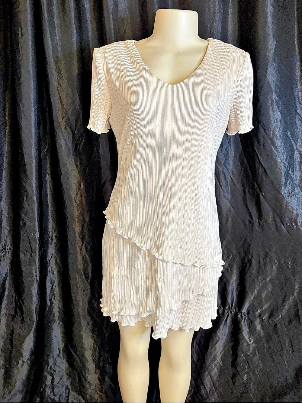 Connected Apparel Pleated Tiered Sheath Dress Mini Dress Cream 6P